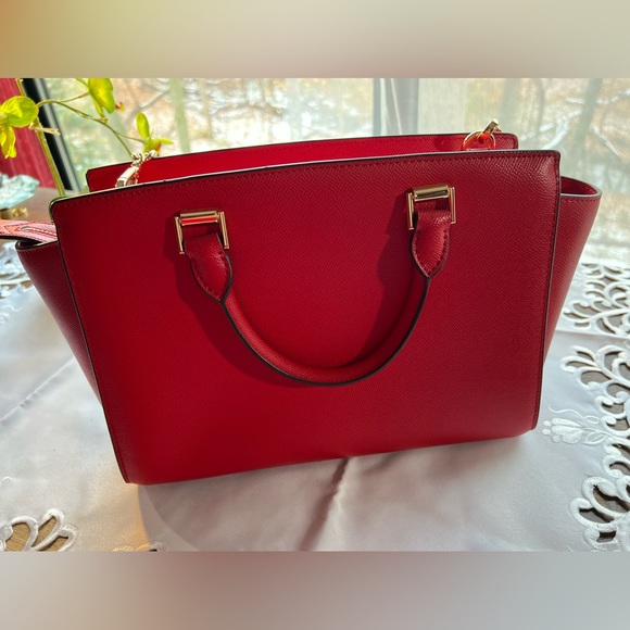 Michael Kors Brand New Amazing red color bag. With gold tone hardware. Very cute - Picture 10 of 12